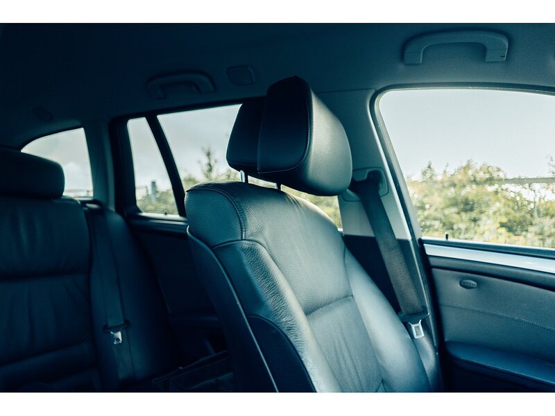 BMW 3.0 525d SE Business Edition Touring 5dr Diesel Steptronic Euro 4 (197 ps)