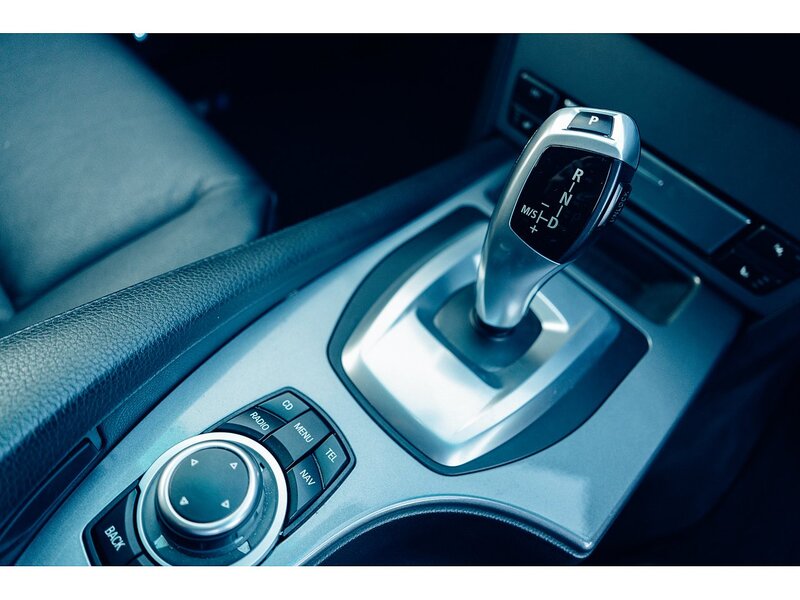 BMW 3.0 525d SE Business Edition Touring 5dr Diesel Steptronic Euro 4 (197 ps)