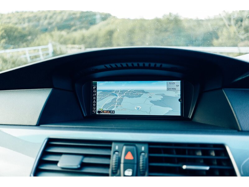 BMW 3.0 525d SE Business Edition Touring 5dr Diesel Steptronic Euro 4 (197 ps)