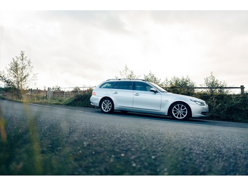 BMW 3.0 525d SE Business Edition Touring 5dr Diesel Steptronic Euro 4 (197 ps)