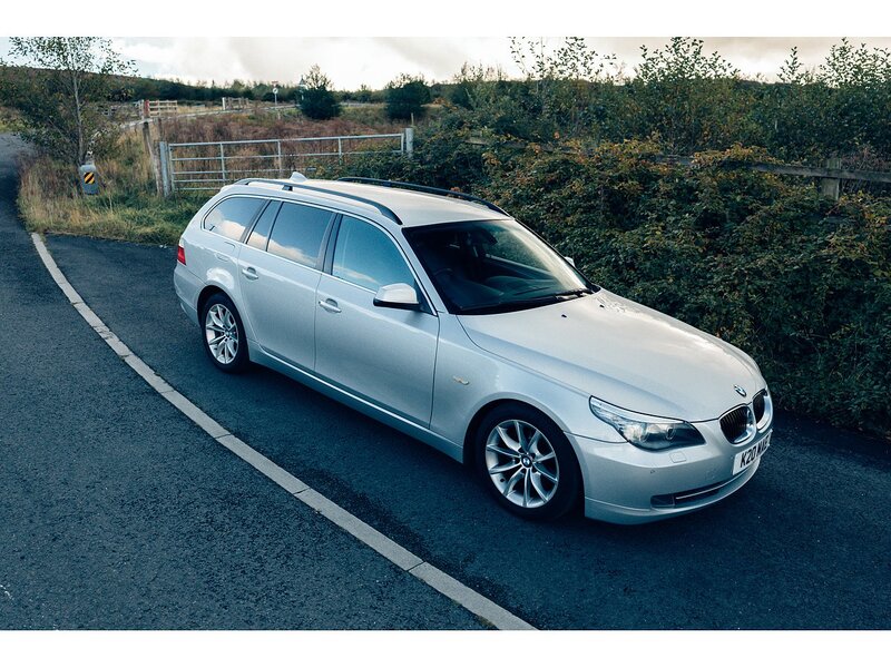 BMW 3.0 525d SE Business Edition Touring 5dr Diesel Steptronic Euro 4 (197 ps)