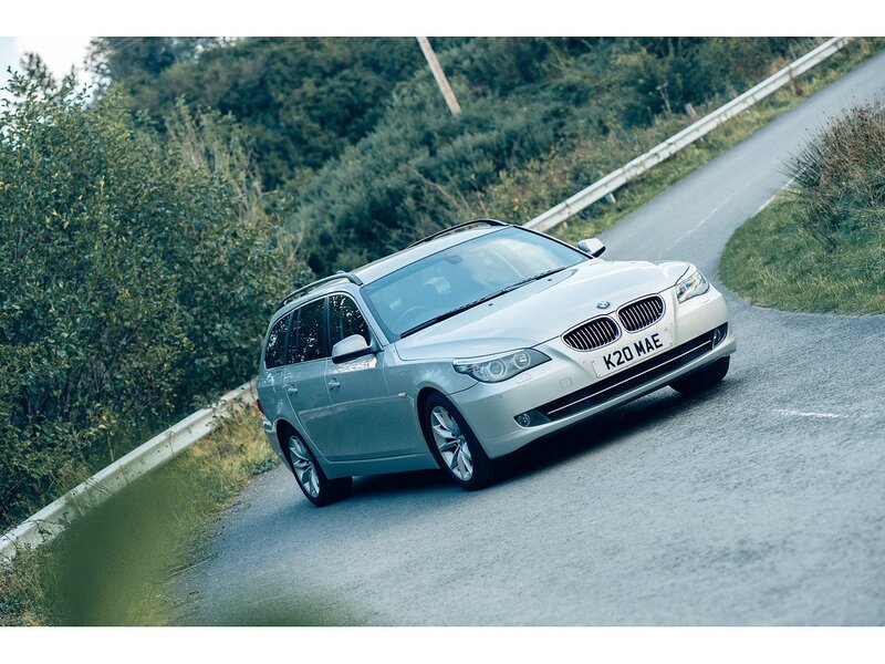 BMW 3.0 525d SE Business Edition Touring 5dr Diesel Steptronic Euro 4 (197 ps)