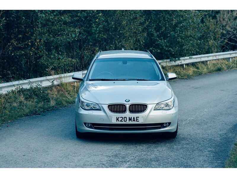 BMW 3.0 525d SE Business Edition Touring 5dr Diesel Steptronic Euro 4 (197 ps)