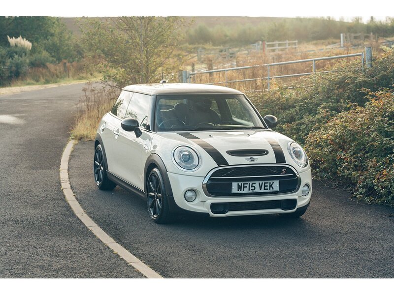 MINI 2.0 Cooper SD Hatchback 3dr Diesel Manual Euro 6 (s/s) (170 ps)