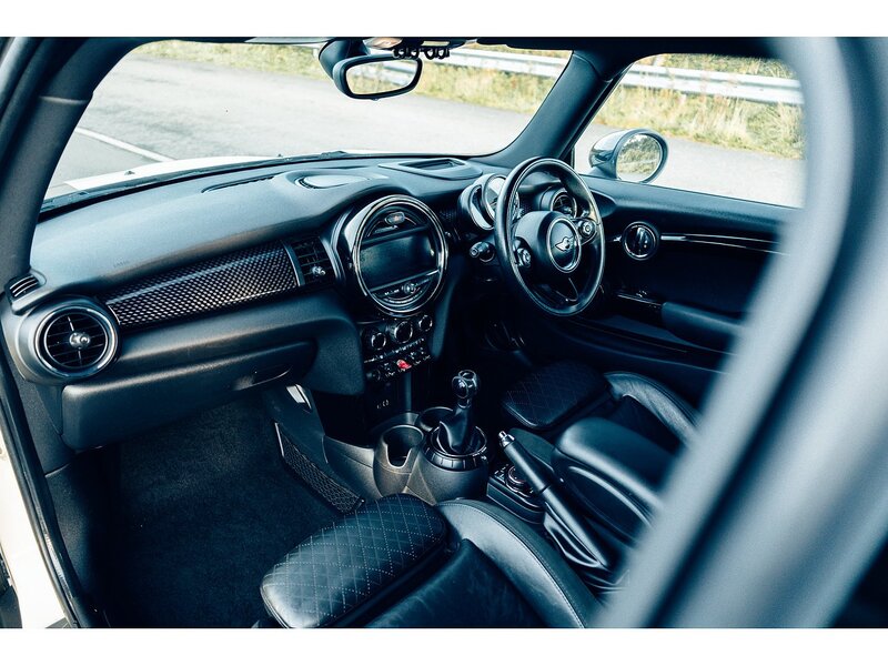 MINI 2.0 Cooper SD Hatchback 3dr Diesel Manual Euro 6 (s/s) (170 ps)