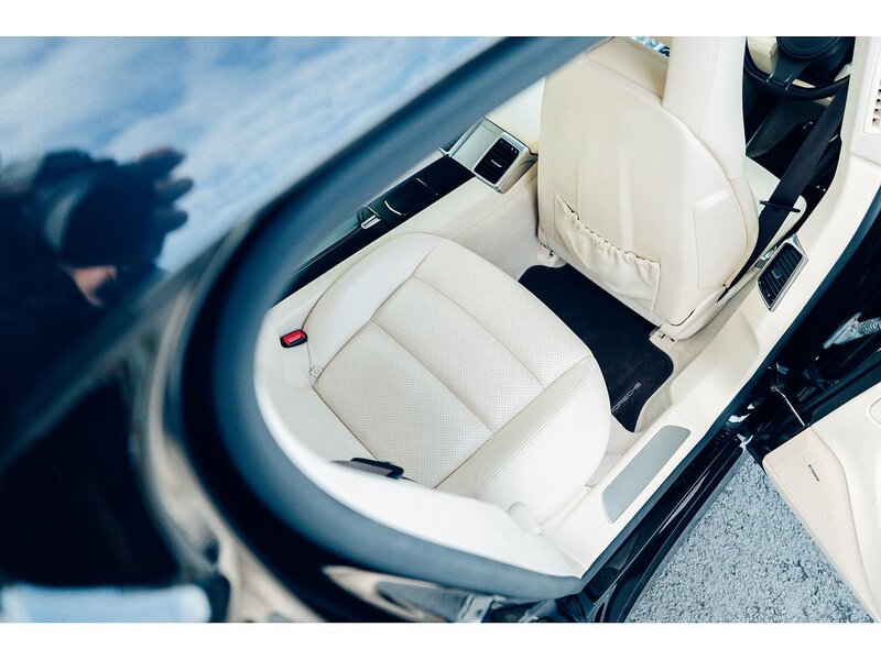 Porsche 3.0D V6 Hatchback 5dr Diesel TiptronicS Euro 5 (s/s) (300 ps)