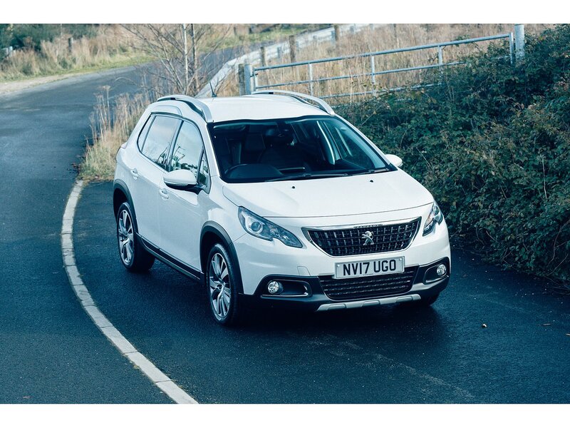 Peugeot 1.2 PureTech Allure SUV 5dr Petrol Manual Euro 6 (s/s) (130 ps)