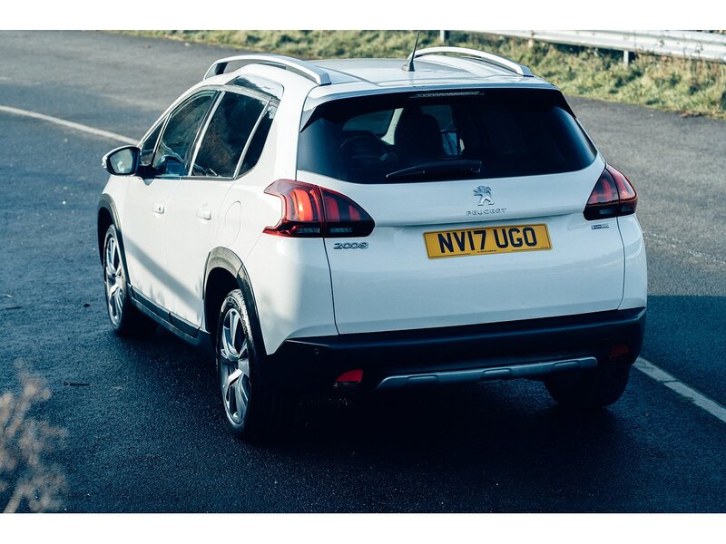 Peugeot 1.2 PureTech Allure SUV 5dr Petrol Manual Euro 6 (s/s) (130 ps)