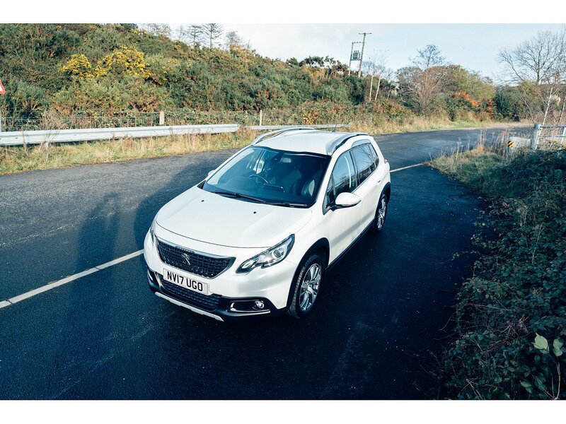 Peugeot 1.2 PureTech Allure SUV 5dr Petrol Manual Euro 6 (s/s) (130 ps)