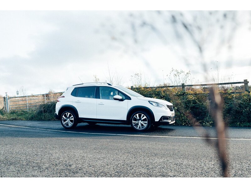 Peugeot 1.2 PureTech Allure SUV 5dr Petrol Manual Euro 6 (s/s) (130 ps)