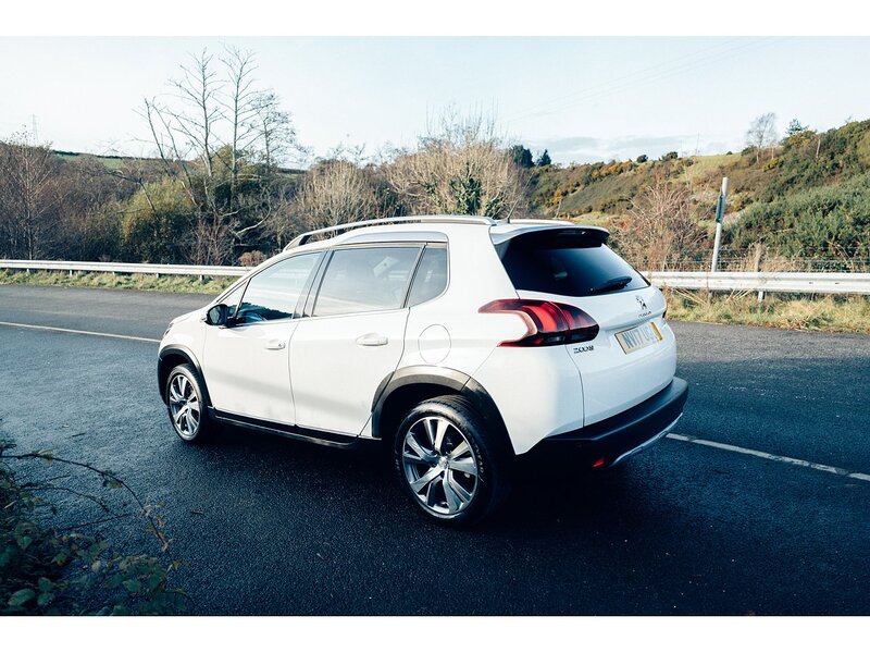 Peugeot 1.2 PureTech Allure SUV 5dr Petrol Manual Euro 6 (s/s) (130 ps)