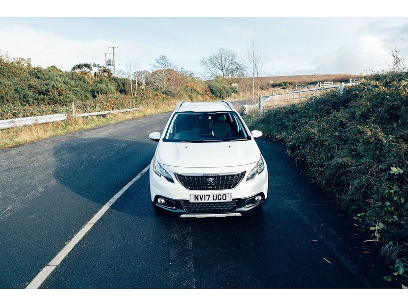 Peugeot 1.2 PureTech Allure SUV 5dr Petrol Manual Euro 6 (s/s) (130 ps)