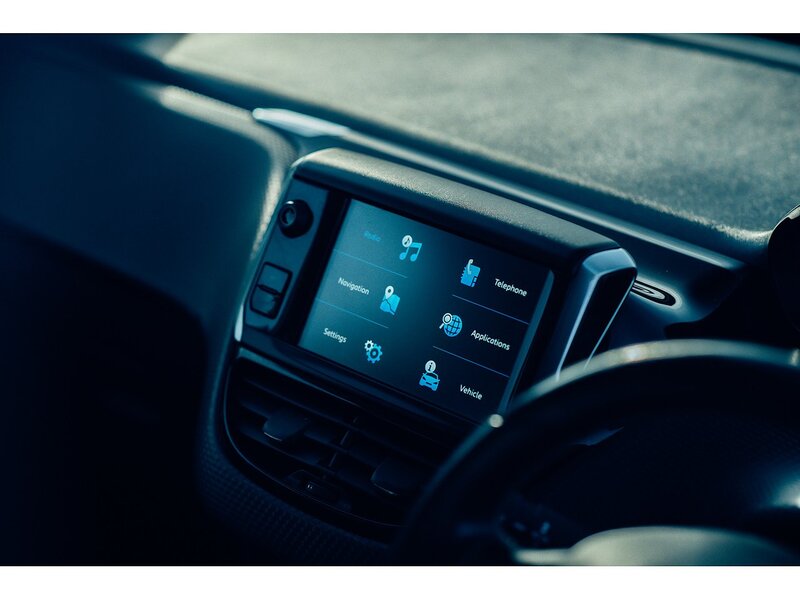 Peugeot 1.2 PureTech Allure SUV 5dr Petrol Manual Euro 6 (s/s) (130 ps)