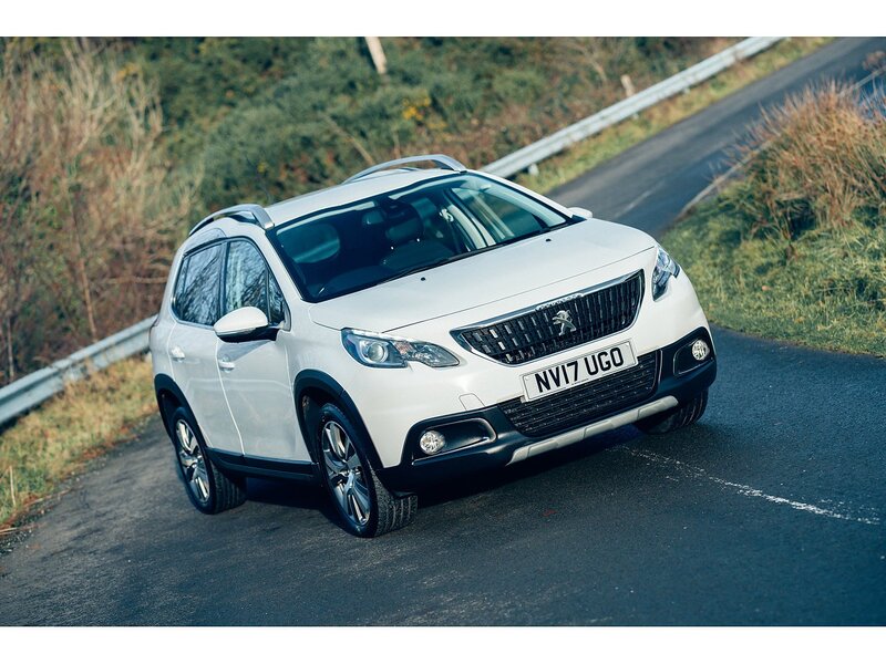 Peugeot 1.2 PureTech Allure SUV 5dr Petrol Manual Euro 6 (s/s) (130 ps)