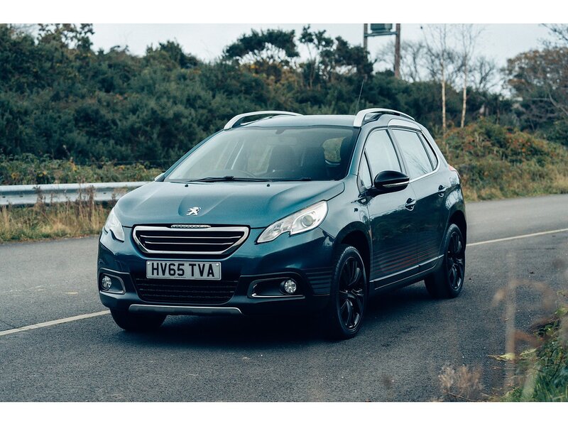 Peugeot 1.2 PureTech Urban Cross SUV 5dr Petrol Manual Euro 6 (s/s) (110 ps)