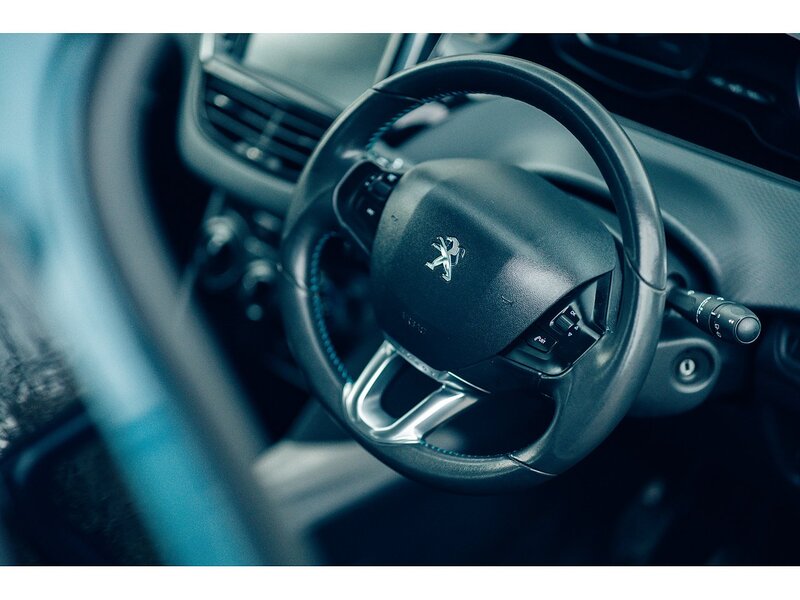 Peugeot 1.2 PureTech Urban Cross SUV 5dr Petrol Manual Euro 6 (s/s) (110 ps)