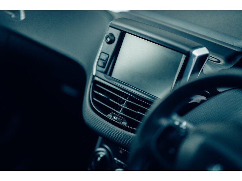 Peugeot 1.2 PureTech Urban Cross SUV 5dr Petrol Manual Euro 6 (s/s) (110 ps)