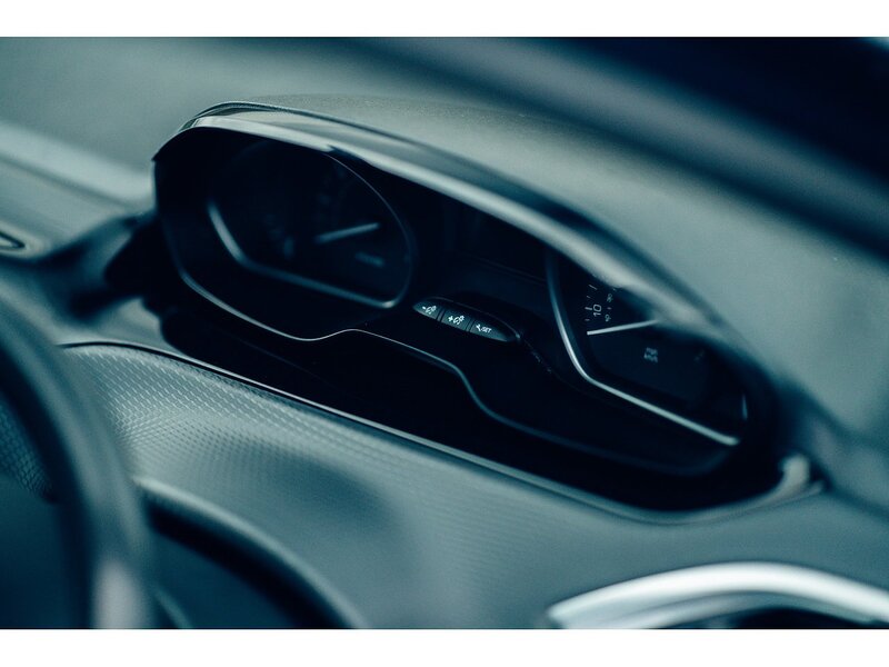 Peugeot 1.2 PureTech Urban Cross SUV 5dr Petrol Manual Euro 6 (s/s) (110 ps)