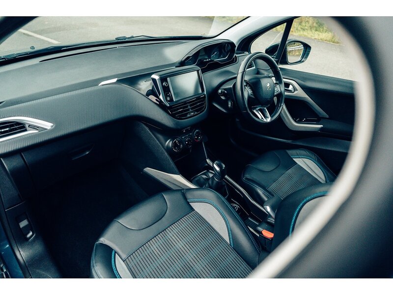 Peugeot 1.2 PureTech Urban Cross SUV 5dr Petrol Manual Euro 6 (s/s) (110 ps)