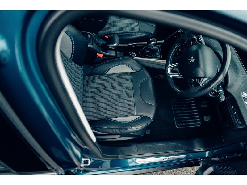 Peugeot 1.2 PureTech Urban Cross SUV 5dr Petrol Manual Euro 6 (s/s) (110 ps)