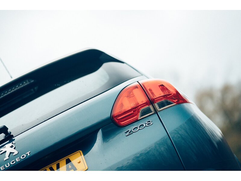 Peugeot 1.2 PureTech Urban Cross SUV 5dr Petrol Manual Euro 6 (s/s) (110 ps)