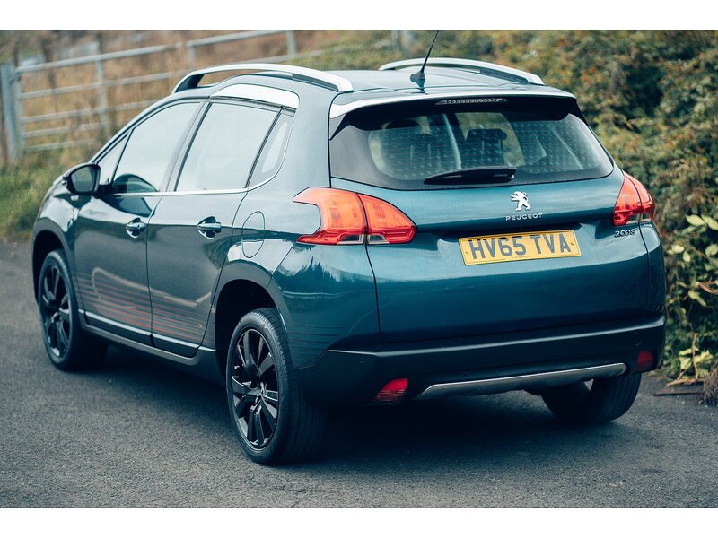 Peugeot 1.2 PureTech Urban Cross SUV 5dr Petrol Manual Euro 6 (s/s) (110 ps)