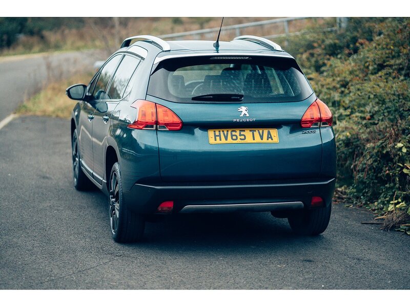 Peugeot 1.2 PureTech Urban Cross SUV 5dr Petrol Manual Euro 6 (s/s) (110 ps)