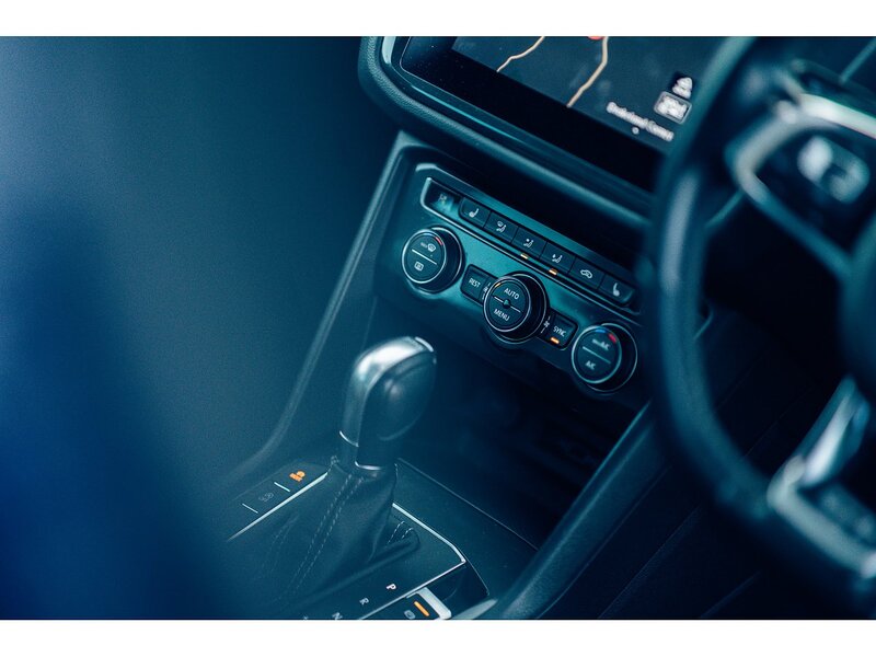 Volkswagen 2.0 TDI R-Line SUV 5dr Diesel DSG Euro 6 (s/s) (150 ps)