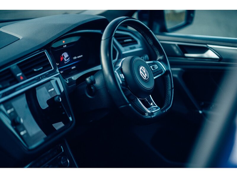 Volkswagen 2.0 TDI R-Line SUV 5dr Diesel DSG Euro 6 (s/s) (150 ps)