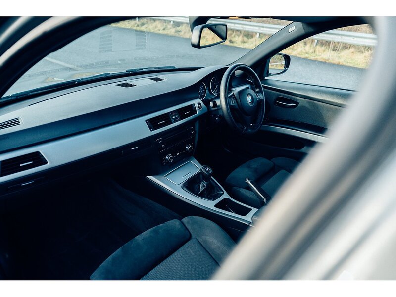 BMW 2.0 318d M Sport Saloon 4dr Diesel Manual Euro 5 (143 ps)