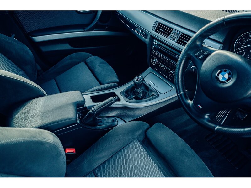 BMW 2.0 318d M Sport Saloon 4dr Diesel Manual Euro 5 (143 ps)