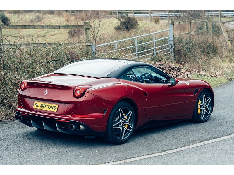 Ferrari 3.8 V8 T Convertible 2dr Petrol F1 DCT Euro 6 (560 ps)