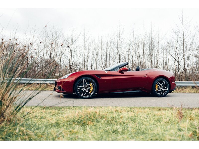 Ferrari 3.8 V8 T Convertible 2dr Petrol F1 DCT Euro 6 (560 ps)