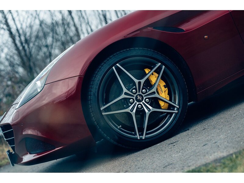 Ferrari 3.8 V8 T Convertible 2dr Petrol F1 DCT Euro 6 (560 ps)