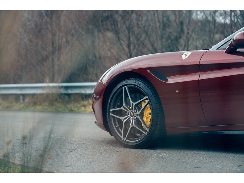 Ferrari 3.8 V8 T Convertible 2dr Petrol F1 DCT Euro 6 (560 ps)