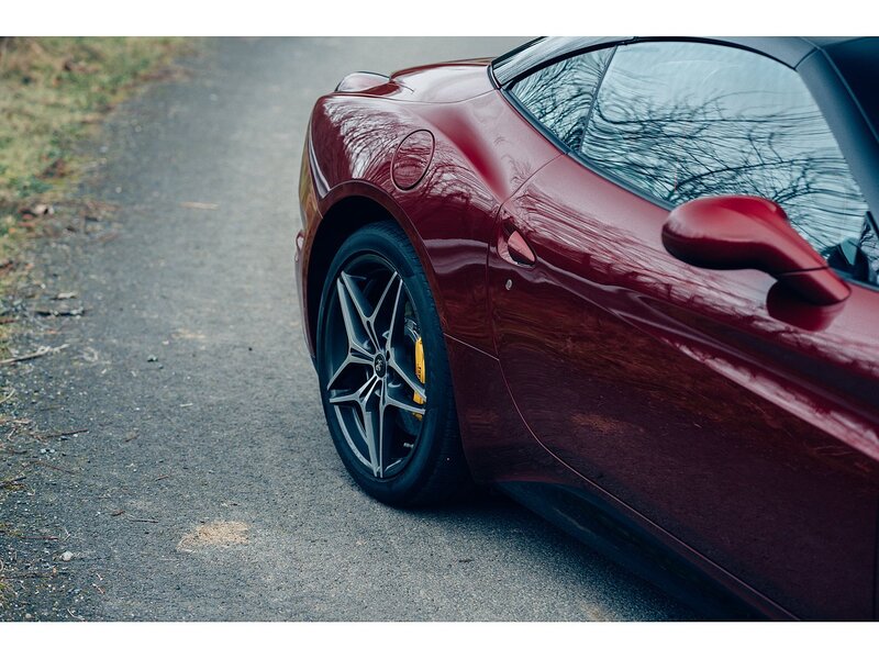 Ferrari 3.8 V8 T Convertible 2dr Petrol F1 DCT Euro 6 (560 ps)