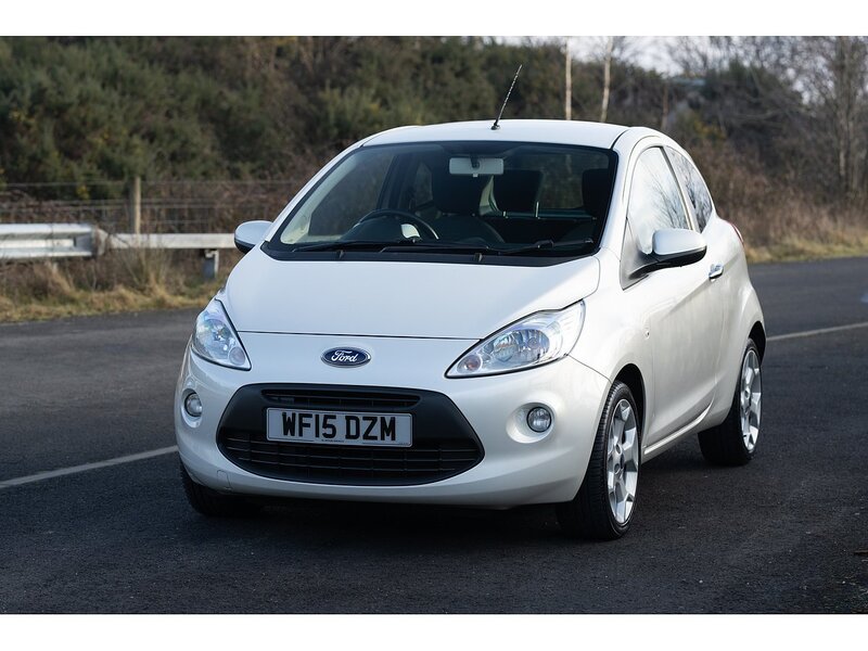 Ford 1.2 Titanium Hatchback 3dr Petrol Manual Euro 5 (69 ps)
