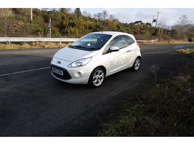 Ford 1.2 Titanium Hatchback 3dr Petrol Manual Euro 5 (69 ps)