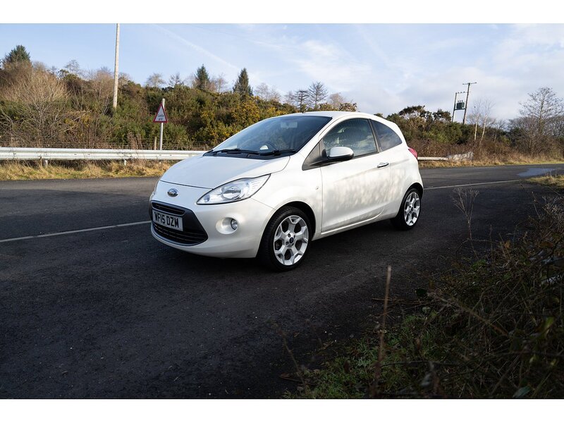 Ford 1.2 Titanium Hatchback 3dr Petrol Manual Euro 5 (69 ps)