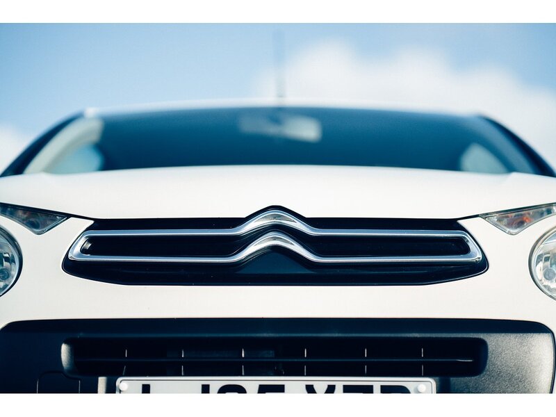 Citroen 1.2 PureTech Feel Hatchback 5dr Petrol Manual Euro 6 (82 ps)