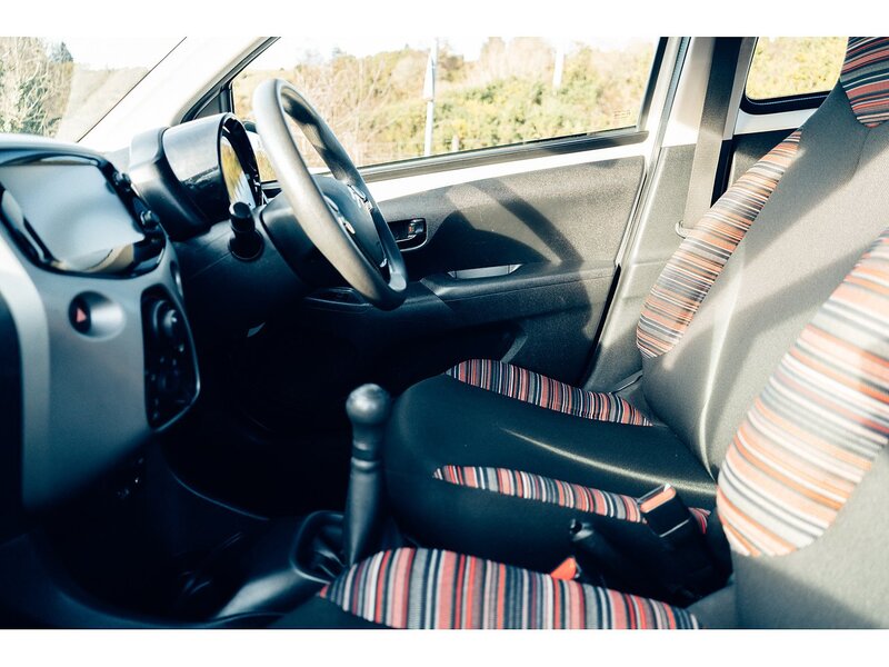 Citroen 1.2 PureTech Feel Hatchback 5dr Petrol Manual Euro 6 (82 ps)