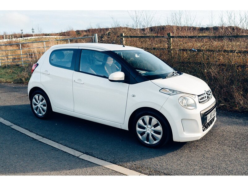 Citroen 1.2 PureTech Feel Hatchback 5dr Petrol Manual Euro 6 (82 ps)