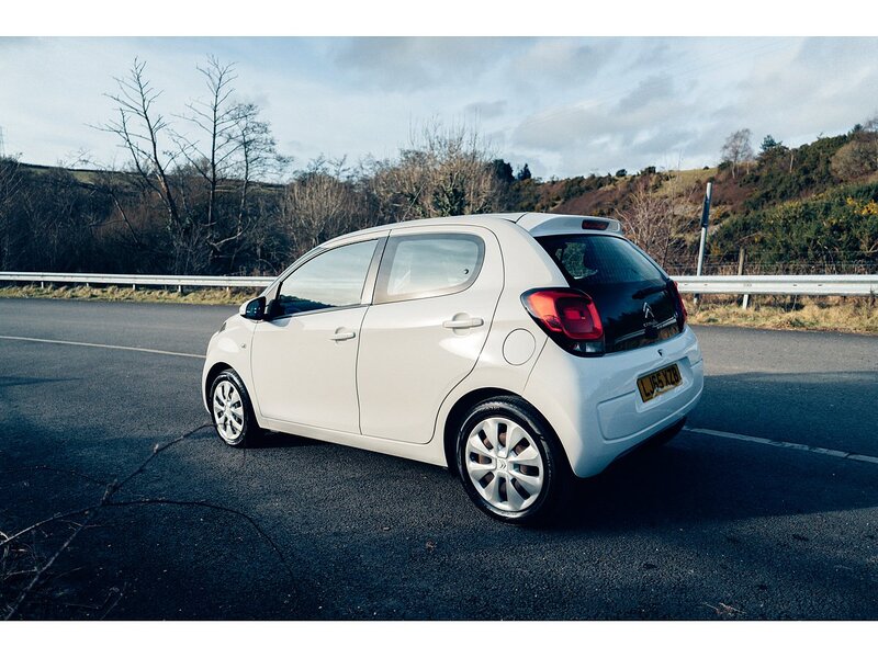 Citroen 1.2 PureTech Feel Hatchback 5dr Petrol Manual Euro 6 (82 ps)