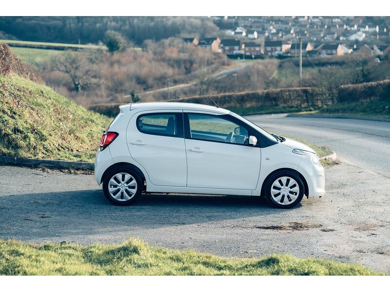 Citroen 1.2 PureTech Feel Hatchback 5dr Petrol Manual Euro 6 (82 ps)