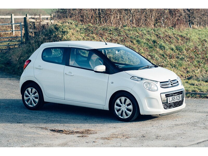 Citroen 1.2 PureTech Feel Hatchback 5dr Petrol Manual Euro 6 (82 ps)