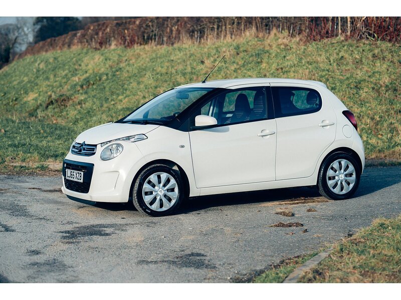 Citroen 1.2 PureTech Feel Hatchback 5dr Petrol Manual Euro 6 (82 ps)