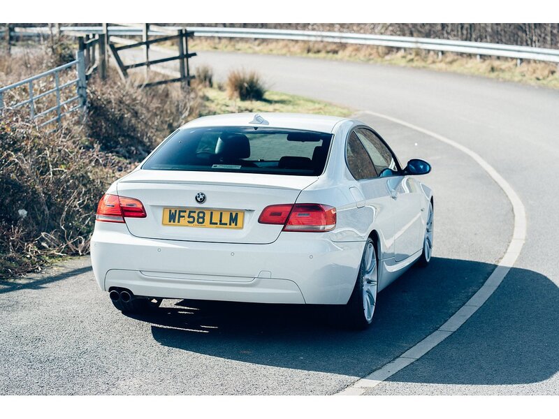 BMW 3.0 325d M Sport Coupe 2dr Diesel Steptronic Euro 4 (197 ps)