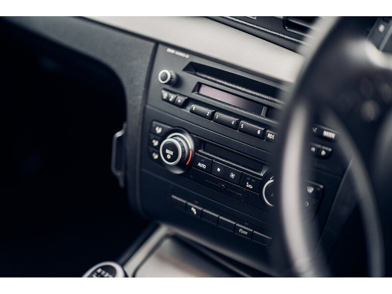 BMW 2.0 118d Sport Hatchback 5dr Diesel Manual Euro 5 (143 ps)