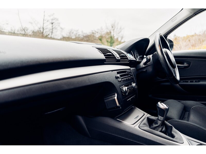 BMW 2.0 118d Sport Hatchback 5dr Diesel Manual Euro 5 (143 ps)