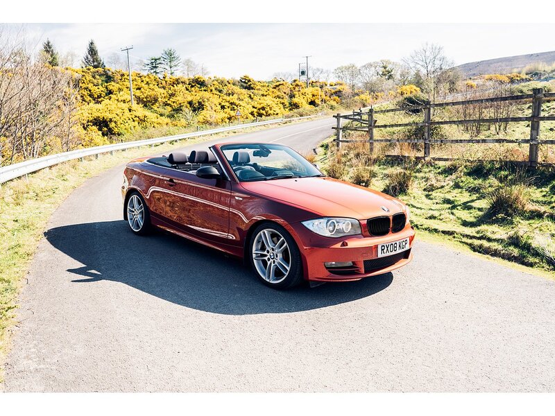 BMW 2.0 123d SE Convertible 2dr Diesel Steptronic Euro 4 (204 ps)